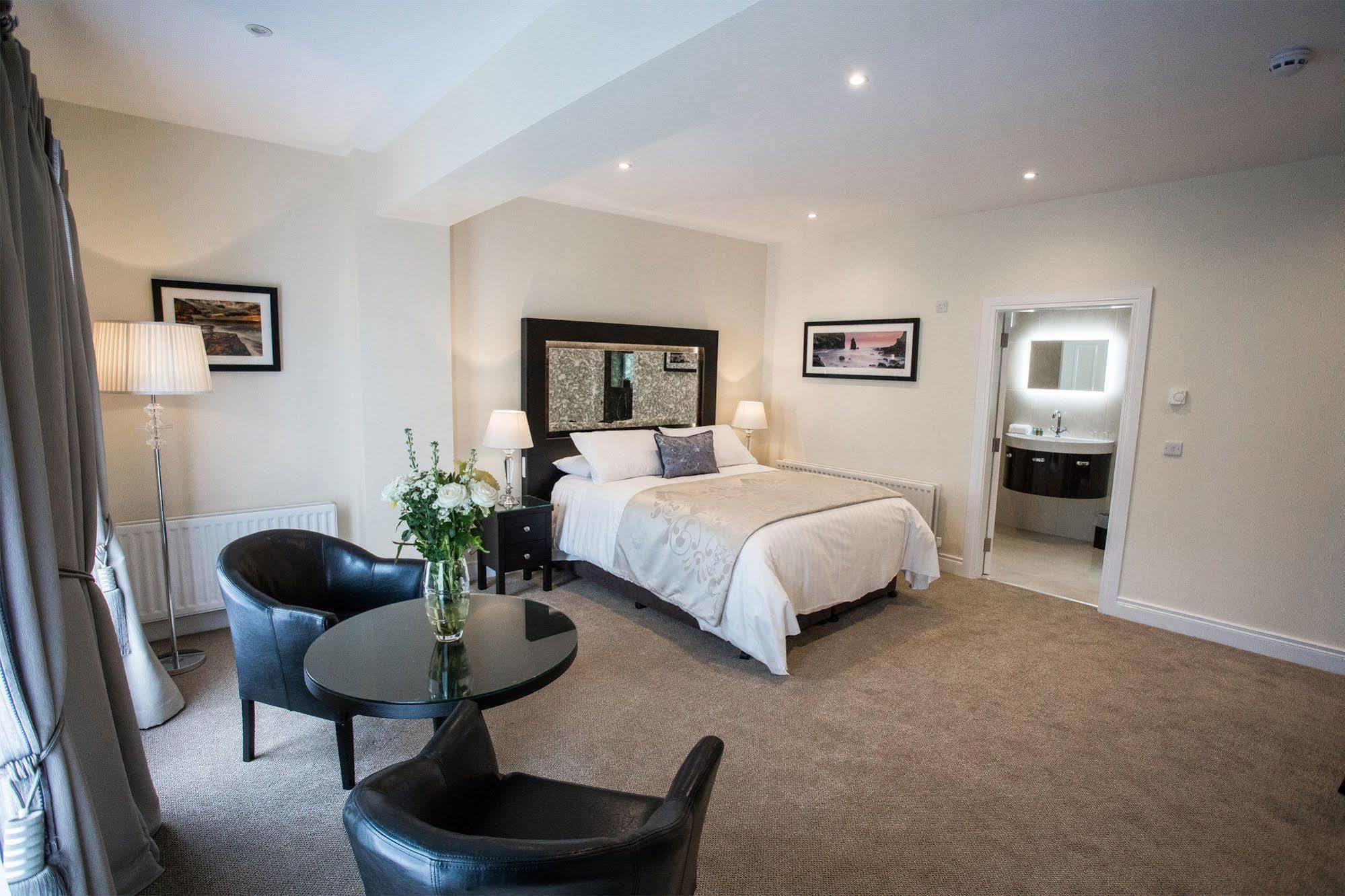 Tullyglass House Hotel Ballymena Eksteriør bilde